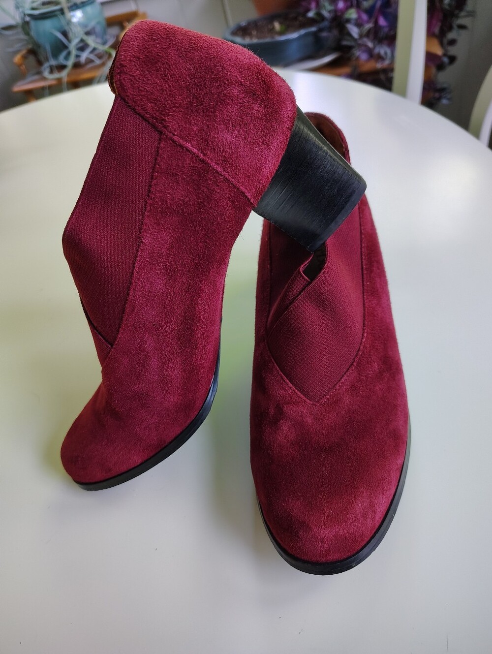 L'Amour Des Pieds Pirisa Suede Booties Burgundy Size 7